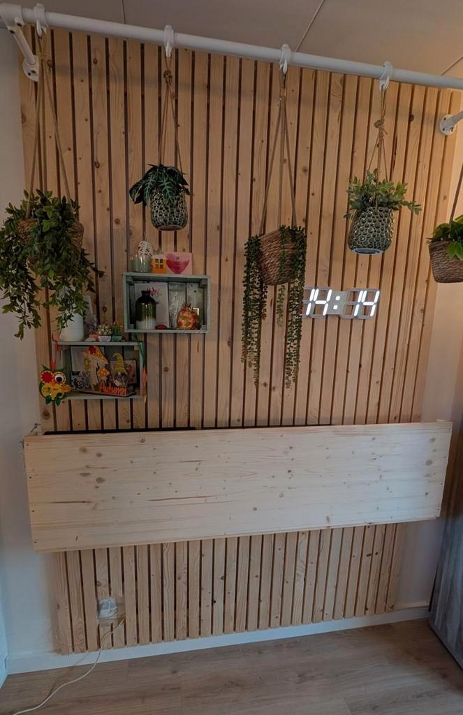 Inklapbaar bureau - lattenwand - TV meubel houtmaatwerk, Huis en Inrichting, Bureaus, Zo goed als nieuw, Bureau, In hoogte verstelbaar