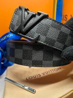 Luxury Black Leather Belt – 110cm, LouisVuitton@com, 1071BP, Nieuw, LV