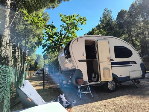 Adria Action 361LH bj 2014, Caravans en Kamperen, Caravans, Particulier, tot en met 3, 750 - 1000 kg, Rondzit, Adria, 2 aparte bedden
