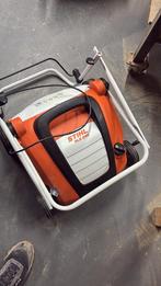 Stihl RLE 240 Verticuteermachine + Beluchting, Ophalen, Gebruikt, Elektrische grasmaaier, Opvangzak