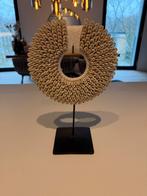 Schelpen decoratie op voet, Ophalen of Verzenden, Zo goed als nieuw