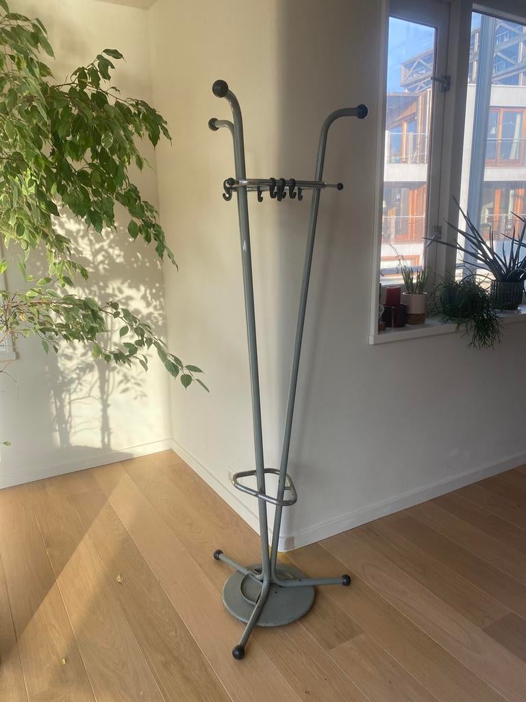 Vintage kapstok in de stijl van Tubax, Ophalen, Gebruikt, Metaal, Staande kapstok