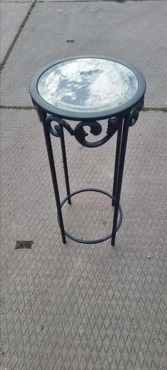 Mooie metalen plantentafel met glazen blad, Antiek en Kunst, Antiek | Woonaccessoires, Ophalen of Verzenden