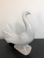 NAO Lladro porselein: Duif (Reyshof), Antiek en Kunst, Antiek | Porselein, Ophalen of Verzenden