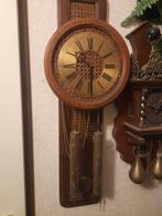Antieke Wandklok met Slinger en Gewichten, Ophalen