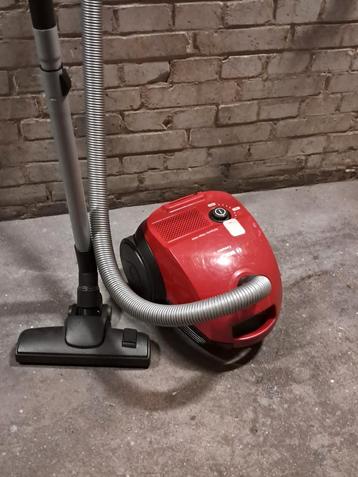 Te koop, Bosch compaxx stofzuiger.  beschikbaar voor biedingen