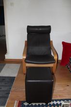 skai stoel met voetenbankje/ poef, Huis en Inrichting, Stoelen, Bruin, Zo goed als nieuw, Eén, Ophalen