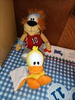Guusje de eend knuffel + Loekie de Leeuw knuffel, Ophalen of Verzenden, Eend