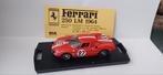 Ferrari 250 LM 1964 Box Modelauto, Hobby en Vrije tijd, Modelauto's | 1:18, Ophalen of Verzenden, Zo goed als nieuw, Auto, Revell