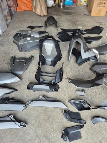 Honda xadv originele kappenset beschikbaar voor biedingen