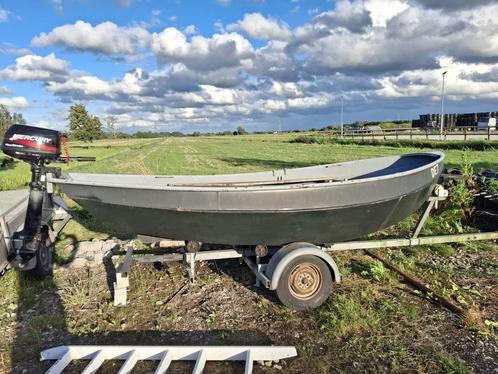 Stalen Beenhakker vlet, Watersport en Boten, Vis- en Consoleboten, Gebruikt, Tot 10 pk, 3 tot 6 meter, Benzine, Buitenboordmotor