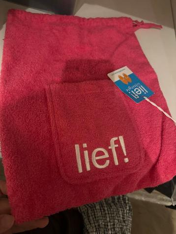 Nieuwe Lief! Pyjama Zak Roze beschikbaar voor biedingen