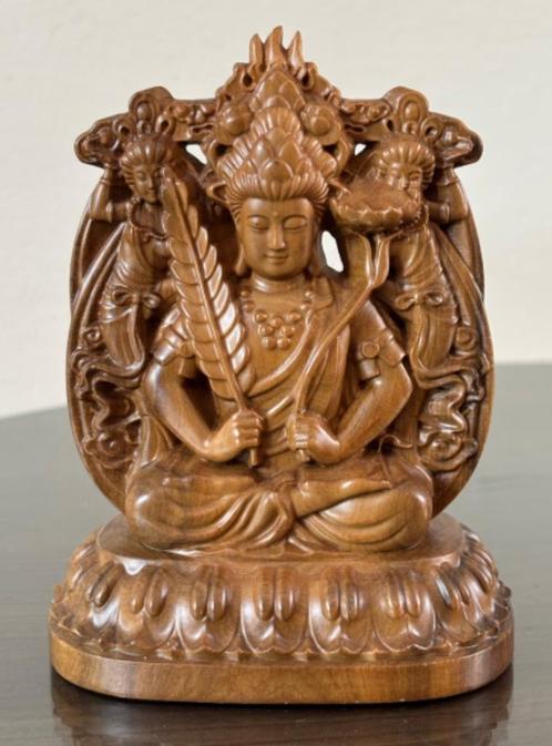 Akasagarbha Buddha beeld van cypress hout boeddha Vietnam, Huis en Inrichting, Woonaccessoires | Boeddhabeelden, Nieuw, Ophalen of Verzenden