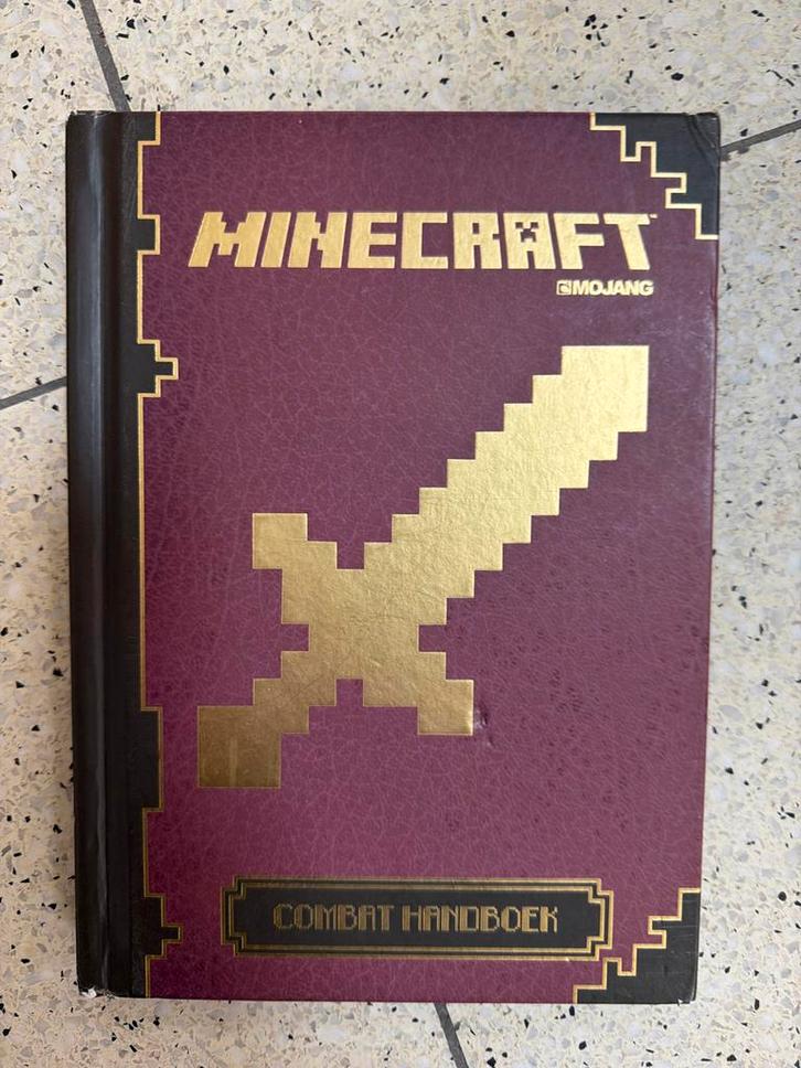 Minecraft Combat Handboek, Boeken, Informatica en Computer, Zo goed als nieuw, Overige onderwerpen, Ophalen of Verzenden