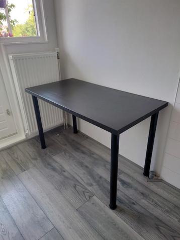GRATIS eettafel (alleen vandaag of morgen af te halen) beschikbaar voor biedingen