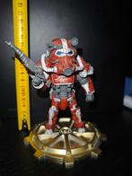 FALLOUT-NUKA COLA RED POWER ARMOR FIGUUR, Verzamelen, Poppetjes en Figuurtjes, Ophalen of Verzenden, Zo goed als nieuw