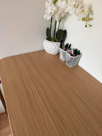 IKEA Bekant Bureau 140x60 - Perfect voor Thuiswerken! - afbeelding 3