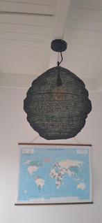 Zwarte draadlamp, Ophalen