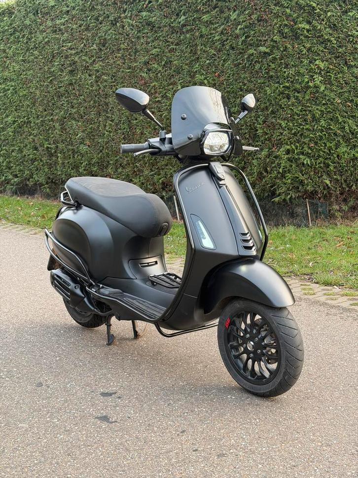 Vespa Sprint 2020! Notte! Malossi! Brom! 9200KM, Fietsen en Brommers, Brommers | Vespa, Zo goed als nieuw, Overige modellen, Ophalen of Verzenden