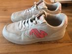 Sneakers, Ophalen of Verzenden, Zo goed als nieuw, Sneakers of Gympen