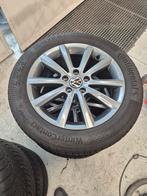 VW Passat Winterset Continental 17 inch orgineel, Auto-onderdelen, Banden en Velgen, 17 inch, Personenwagen, Gebruikt