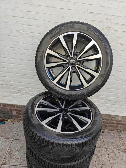 Originele ford kuga 18 inch 4 season banden, Auto-onderdelen, Banden en Velgen, Banden en Velgen, All Season, 18 inch, 235 mm