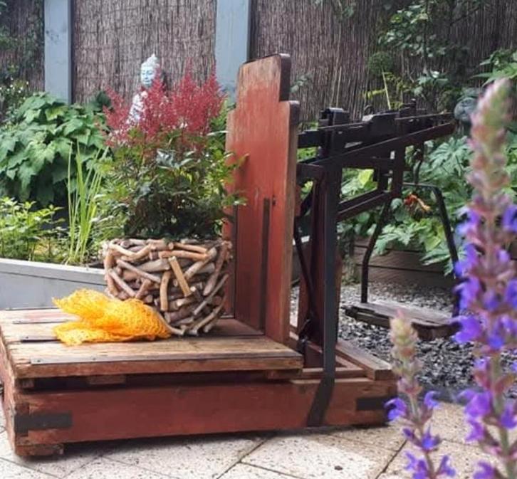 Oude Bascule / Aardappelweegschaal, Tuin en Terras, Bloembakken en Plantenbakken, Gebruikt, Hout, Balkon, Tuin, 30 tot 60 cm, Minder dan 60 cm