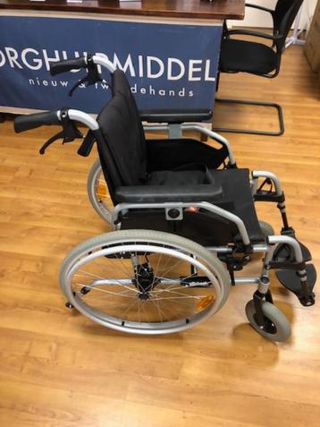 Rolstoel Ottobock lichtgewicht met handrem beschikbaar voor biedingen