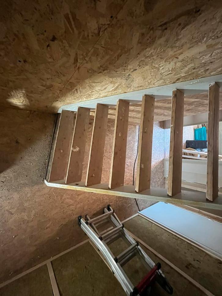 Molenaarstrap - Steile trap voor kleine ruimtes, Doe-het-zelf en Verbouw, Ladders en Trappen, Gebruikt, Trap, 2 tot 4 meter, Ophalen