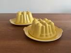 Pastel regout gele puddingvorm 2x, Antiek en Kunst, Ophalen of Verzenden