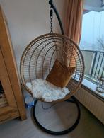 Rotan hangstoel, Huis en Inrichting, Ophalen, Zo goed als nieuw