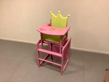 Kinderstoel met verkleiner beschikbaar voor biedingen