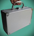 Make-up Koffer~Zilver kleur Beautycase~Reis koffertje Make, Ophalen of Verzenden, Zo goed als nieuw, Overige kleuren, Met spiegeltje(s)