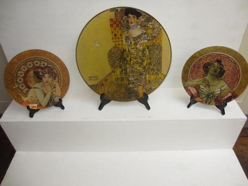 Goebel glaskunst, schotels Gustav klimt en mucha.zeer mooi., Antiek en Kunst, Antiek | Glas en Kristal, Ophalen of Verzenden