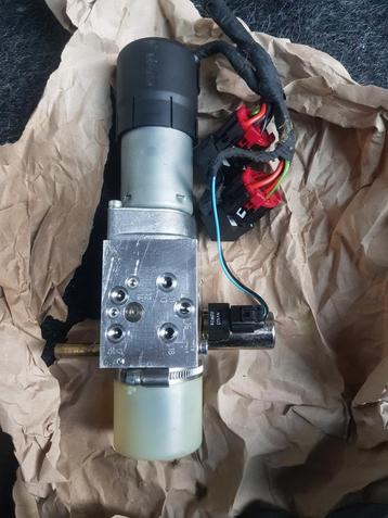 Peugeot 206 cc cabrio dakpomp hydraulisch beschikbaar voor biedingen