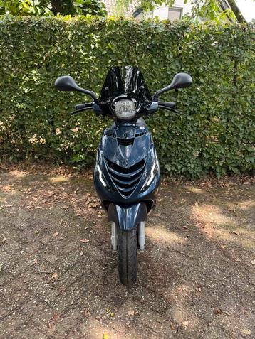 Piaggio Zip 2015 14954 km Midnight Blue Zeer nette staat beschikbaar voor biedingen