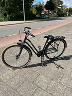 Zwarte fiets met kratje bike bicycle, Fietsen en Brommers, Fietsen | Dames | Damesfietsen, Ophalen, Gebruikt, Overige merken