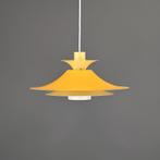 Vintage retro hanglamp in geel - Deens design, Mid century modern, Ophalen of Verzenden, Zo goed als nieuw, 75 cm of meer