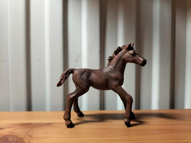 Schleich Engels volbloed veulen, Verzamelen, Speelgoed, Zo goed als nieuw, Ophalen of Verzenden