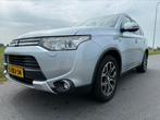 Mitsubishi Outlander 2.0 Dohc Mivec Phev 203pk 4WD CVT 5P, 1998 cc, Outlander, Zwart, 4 cilinders
