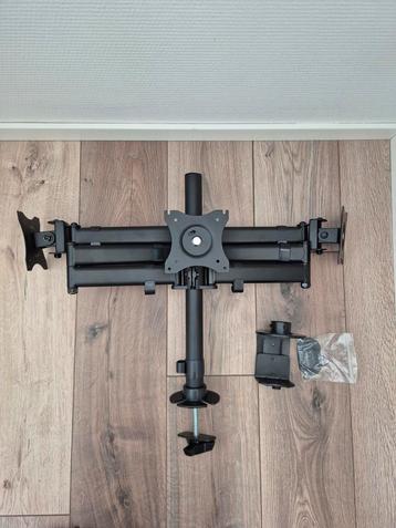 Monitor arm 3 schermen beschikbaar voor biedingen