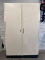 Kast | wit, gebruikt, goed voor schuur / garage, Ophalen, Gebruikt, 100 tot 150 cm, Meerdere deuren