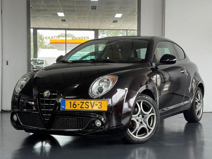 Alfa Romeo MiTo 0.9 TwinAir Distinctive | Parkeersensor | Le, Auto's, Alfa Romeo, Bedrijf, Te koop, MiTo, ABS, Airbags, Airconditioning