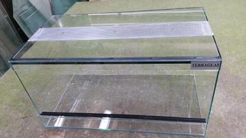 Terrarium 60*30*30 cm NIEUW beschikbaar voor biedingen
