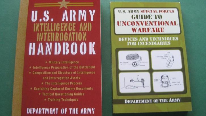 2 boeken U.S. Army, Boeken, Oorlog en Militair, Zo goed als nieuw, Landmacht, Niet van toepassing, Ophalen of Verzenden