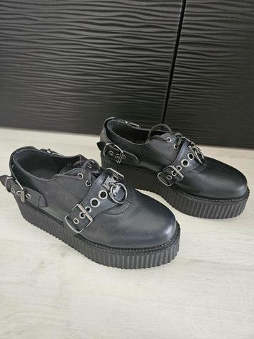 Demonia schoenen maat 39 beschikbaar voor biedingen