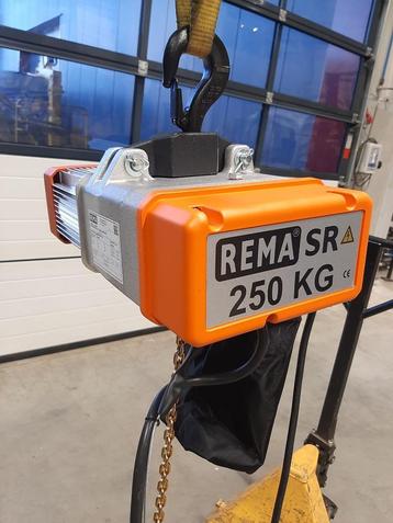 Rema SR 250KG 400V elektrische kettingtakel 3m NIEUW