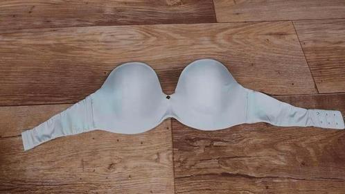 Mooie Triumph huidskleur strapless BH in Maat 70C als Nieuw, Kleding | Dames, Ondergoed en Lingerie, BH, Beige, Ophalen of Verzenden