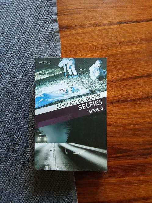 Jussi Adler-Olsen - Selfies, Boeken, Thrillers, Nederland, Ophalen of Verzenden