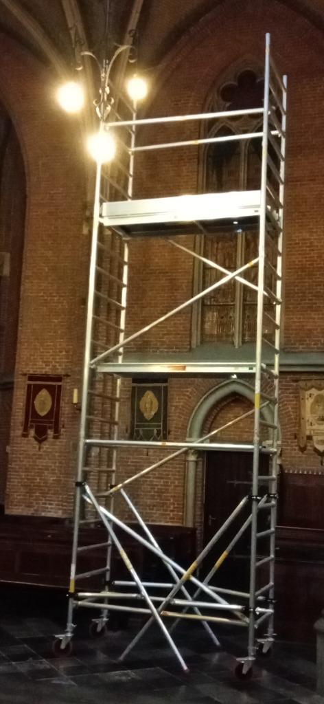 LSC steiger, Doe-het-zelf en Verbouw, Steigers, Zo goed als nieuw, Rolsteiger of Kamersteiger, 5 meter of hoger, Ophalen